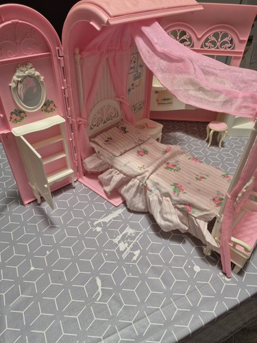 Casa barbie vintage - vintage-barbie, bed